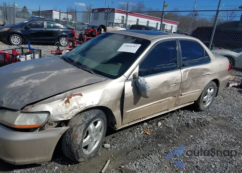 2000 Honda Accord 3.0 Ex z USA, uszkodzony, nr VIN 1HGCG165XYA088905